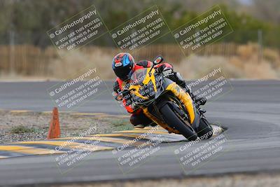 media/Jan-15-2023-SoCal Trackdays (Sun) [[c1237a034a]]/Turn 3 (1115am)/